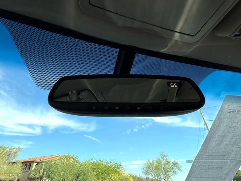 Used 2014 Toyota Avalon XLE Premium image 25