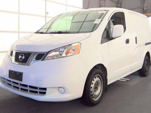 Used 2019 Nissan NV200 SV w/ Navigation Package FWD image 6