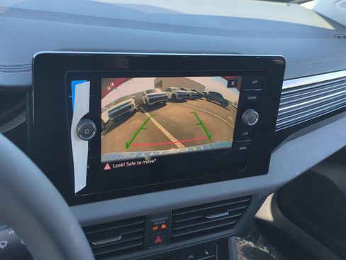 New 2026 Volkswagen Jetta SE image 27