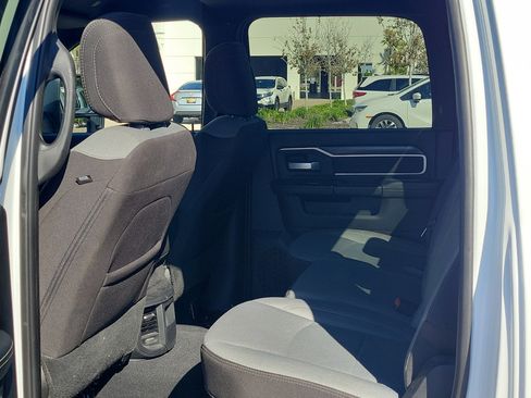 Used 2024 RAM 2500 Big Horn image 10