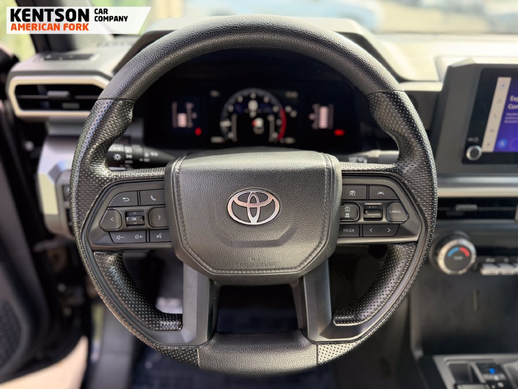 Used 2025 Toyota Tacoma SR5 AWD/4WD image 14