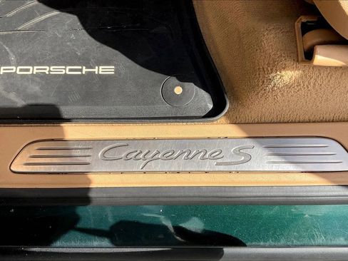 Used 2013 Porsche Cayenne S image 39