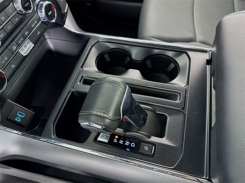 Used 2022 Ford F150 Lightning Pro image 19