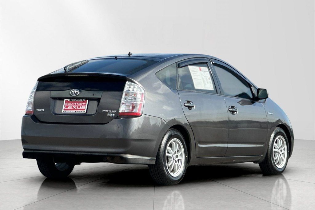Used 2008 Toyota Prius w/ Pkg 5 FWD image 6