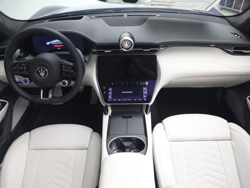New 2026 Maserati GranCabrio Trofeo AWD/4WD image 19