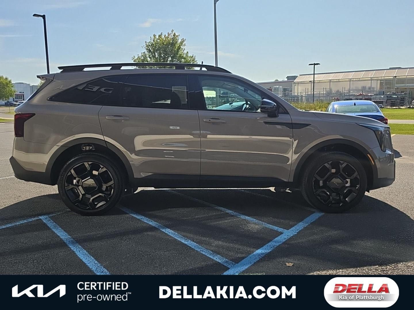 Certified 2025 Kia Sorento X-Line EX AWD/4WD image 14