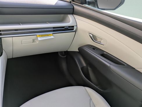 New 2026 Hyundai Tucson SEL FWD image 19
