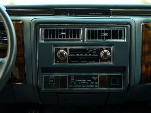 Used 1986 Cadillac Brougham Brougham image 45