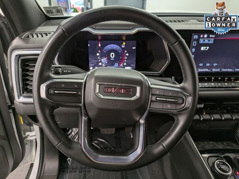 Used 2023 GMC Canyon Elevation w/ Elevation Premium Package AWD/4WD image 21