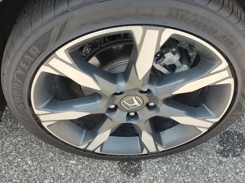 Certified 2025 Honda Civic Sport Touring image 32