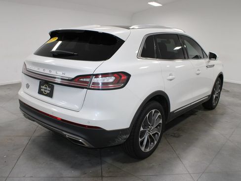 Used 2022 Lincoln Nautilus Reserve w/ Equipment Group 201A FWD image 9