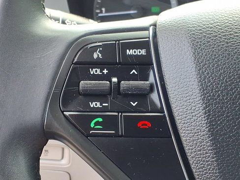 Used 2017 Hyundai Sonata Sport w/ Value Edition Package 02 FWD image 12