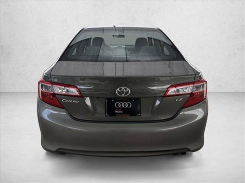 Used 2014 Toyota Camry LE image 6