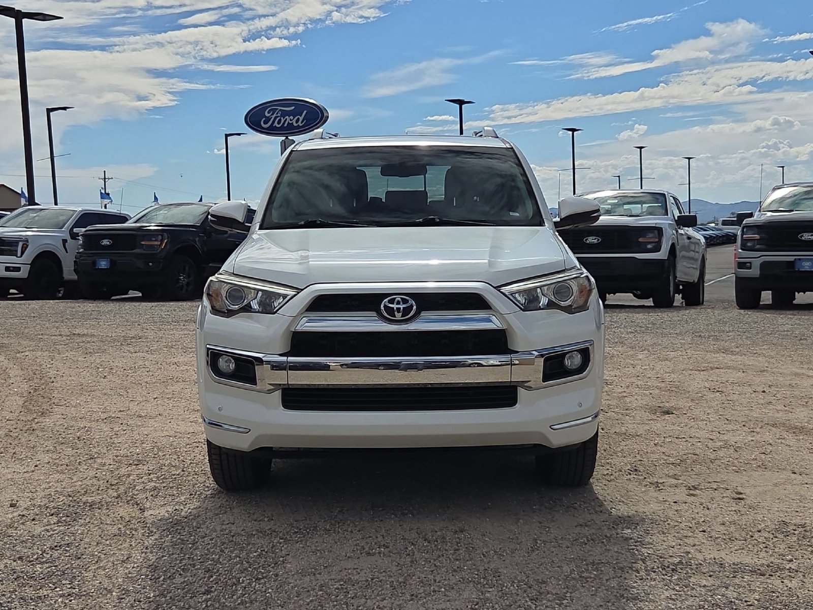 Used 2014 Toyota 4Runner 4WD image 2