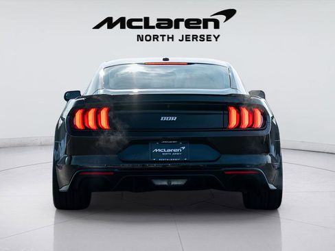 Used 2018 Ford Mustang GT Premium w/ Equipment Group 401A RWD image 6