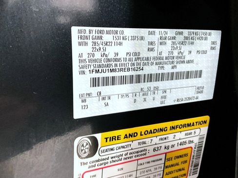 Used 2024 Ford Expedition Platinum image 28