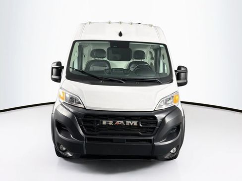 Used 2024 RAM ProMaster 2500 w/ Convenience Group FWD image 2