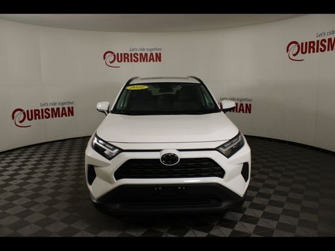 Used 2022 Toyota RAV4 XLE w/ Convenience Package AWD/4WD image 13