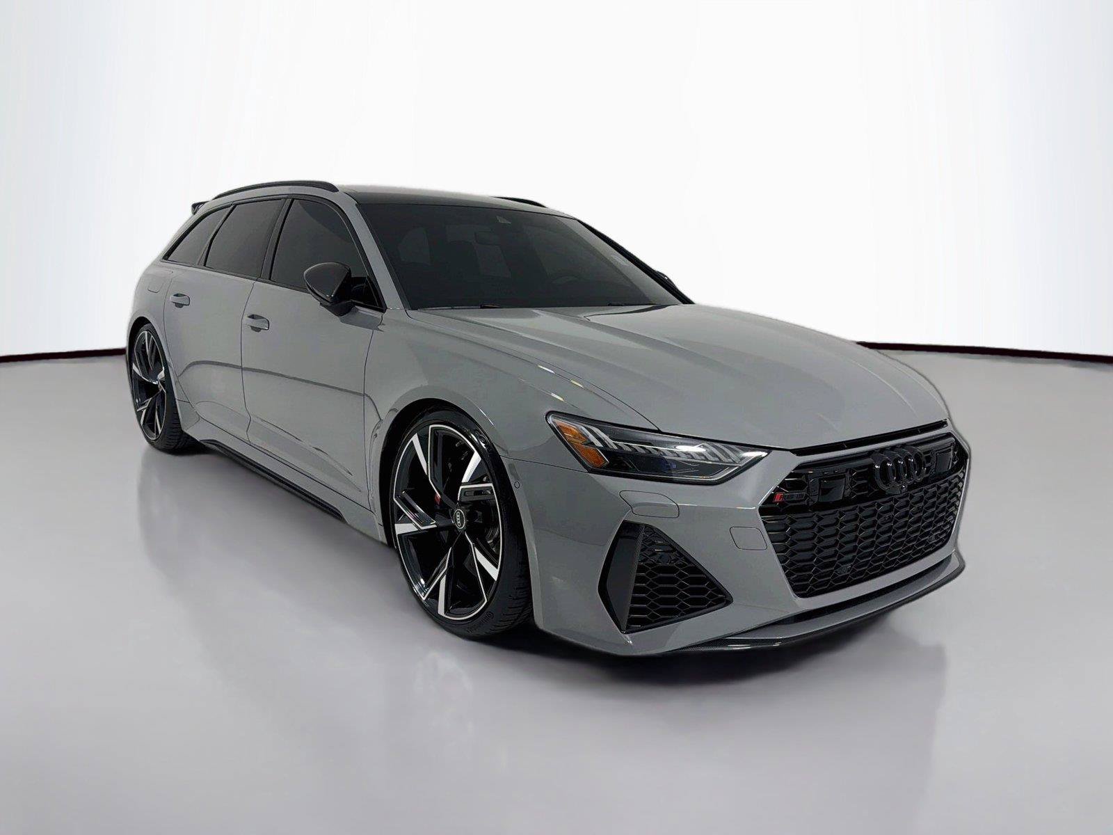 Used 2022 Audi RS 6 AWD/4WD image 28