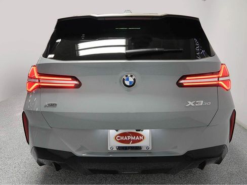Used 2025 BMW X3 xDrive30i AWD/4WD image 4