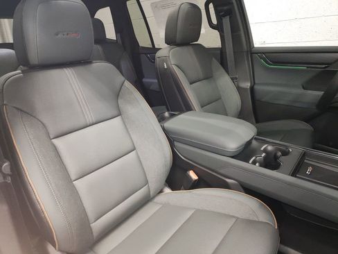 New 2026 GMC Acadia AT4 w/ Super Cruise Package image 9