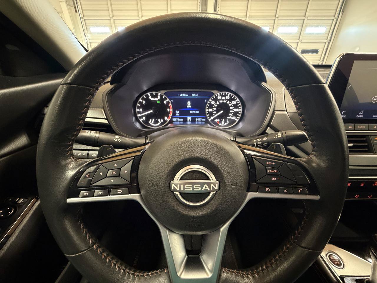 Used 2024 Nissan Altima 2.5 SR FWD image 15