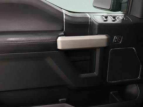 Used 2020 Ford F150 Lariat w/ Equipment Group 502A Luxury AWD/4WD image 23