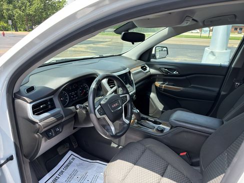 Used 2018 GMC Acadia SLE FWD image 18
