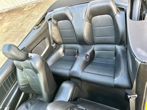 Used 2017 Ford Mustang Premium image 21