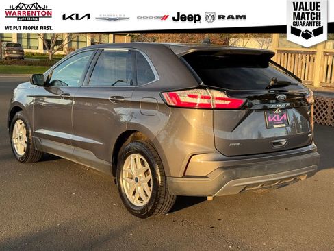 Used 2022 Ford Edge SEL image 4