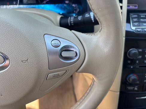 Used 2013 INFINITI FX37 AWD w/ Premium Pkg image 20
