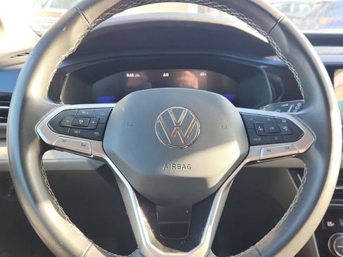 Used 2024 Volkswagen Taos SE image 20