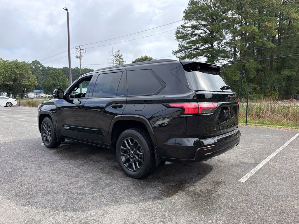 Used 2024 Toyota Sequoia Platinum AWD/4WD image 7