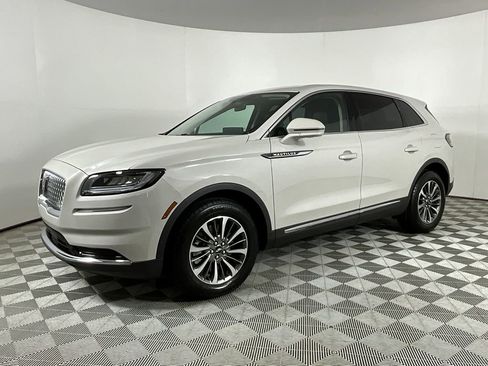 Used 2023 Lincoln Nautilus FWD image 1