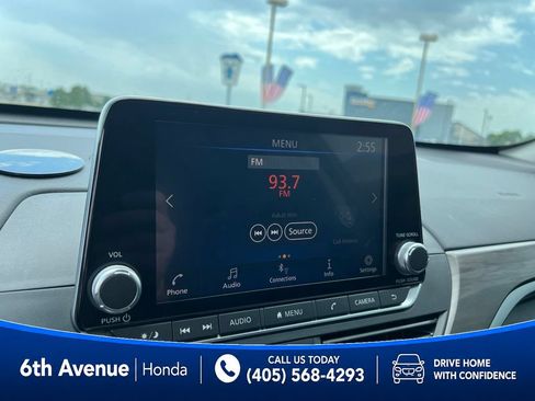 Used 2024 Nissan Altima 2.5 SV FWD image 33