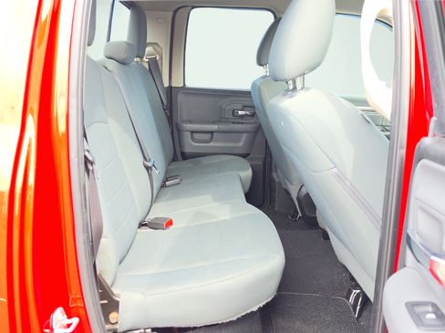Used 2018 RAM 1500 Classic SLT AWD/4WD image 20