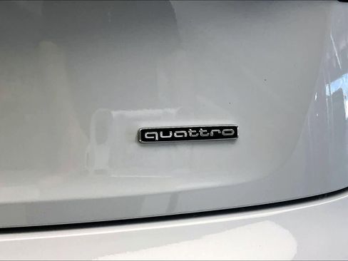 Used 2023 Audi Q5 2.0T Premium w/ Convenience Package AWD/4WD image 10