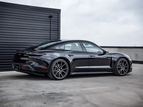 Certified 2025 Porsche Taycan image 7