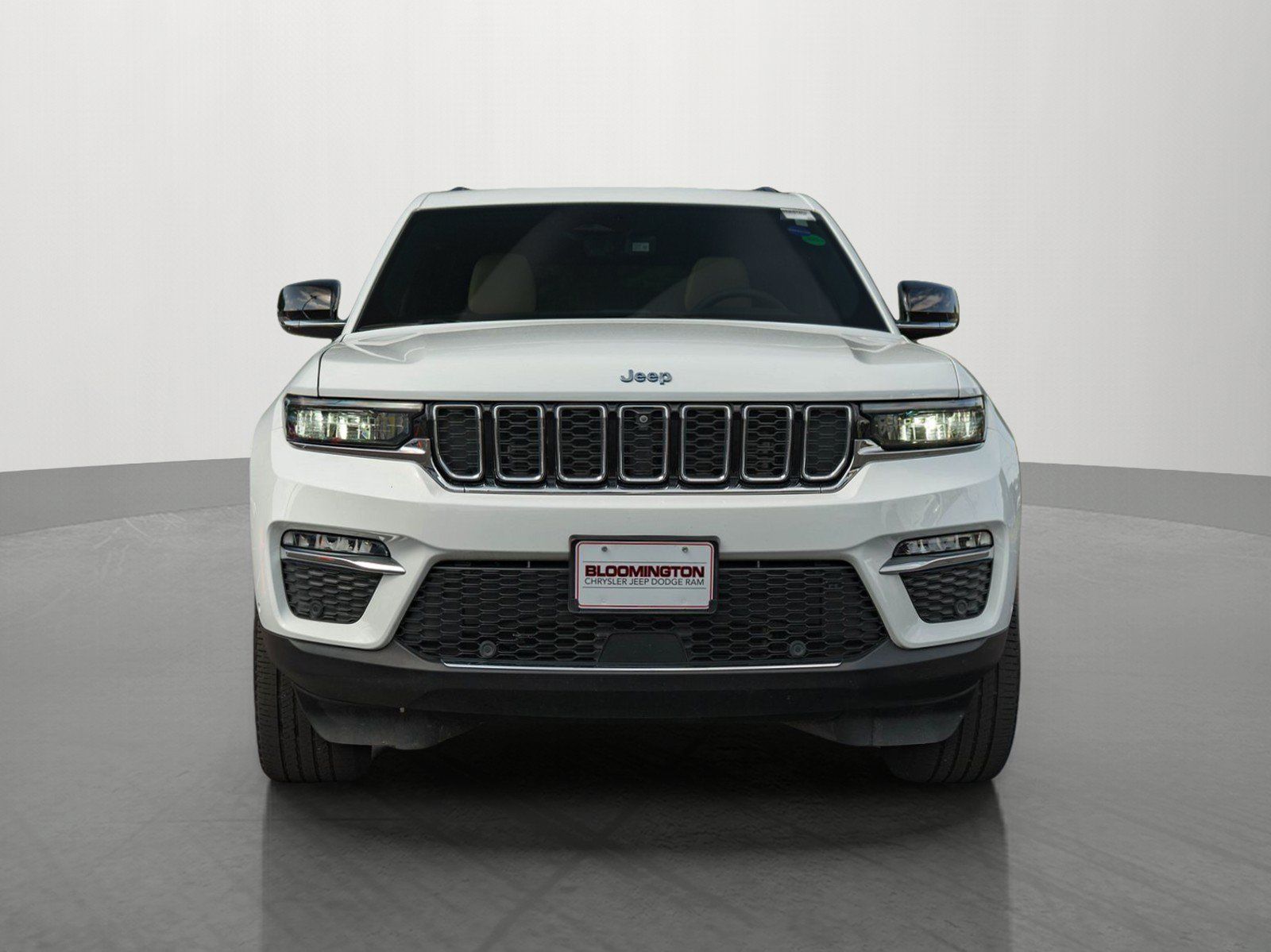 Used 2023 Jeep Grand Cherokee 4WD 4xe w/ Luxury Tech Group II image 2