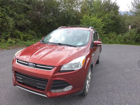Used 2016 Ford Escape Titanium AWD/4WD image 1