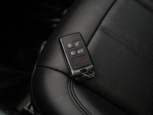 Used 2019 Land Rover Range Rover Sport Supercharged AWD/4WD image 52