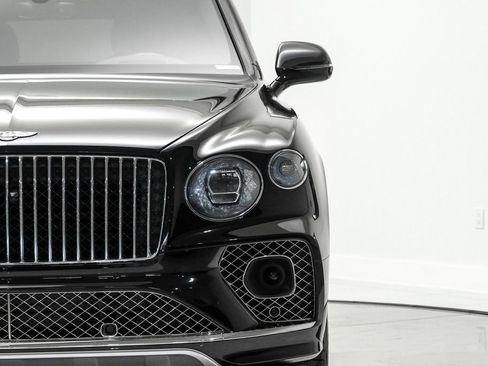 Used 2023 Bentley Bentayga Extended Wheelbase AWD/4WD image 47