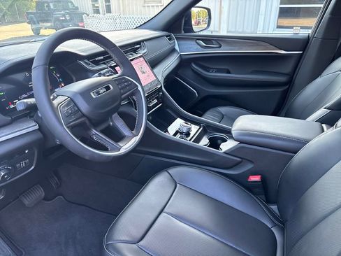 New 2024 Jeep Grand Cherokee Limited 4xe w/ Luxury Tech Group II image 2