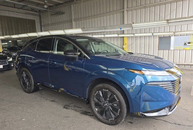 Certified 2025 Nissan Murano Platinum w/ Cargo Package AWD/4WD image 2