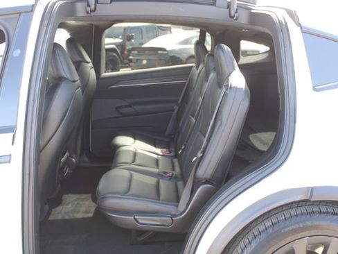 Used 2023 Tesla Model X AWD/4WD image 41