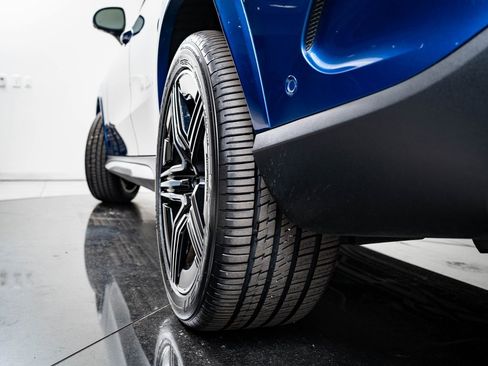 Used 2024 Mercedes-Benz GLC 300 4MATIC w/ AMG Line image 51