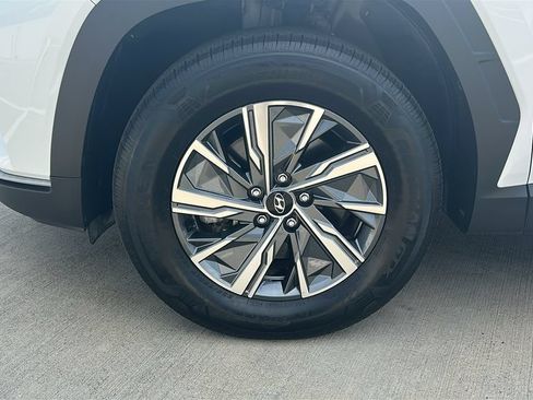 Used 2022 Hyundai Tucson Blue AWD/4WD image 6