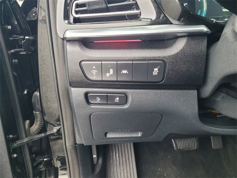 Used 2022 Kia Niro EX Premium image 22