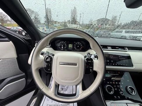 Used 2018 Land Rover Range Rover Velar R-Dynamic HSE image 14