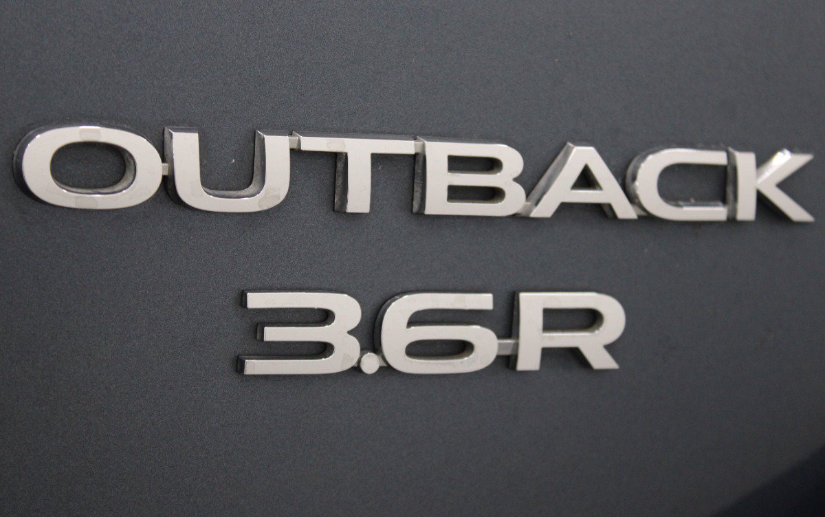 Used 2017 Subaru Outback 3.6R Limited AWD/4WD image 38
